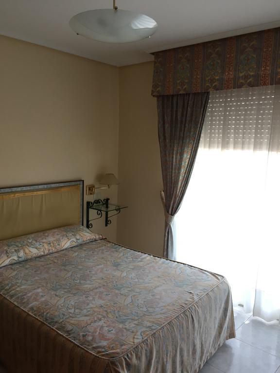 Hotel Derby Carballino Kamer foto